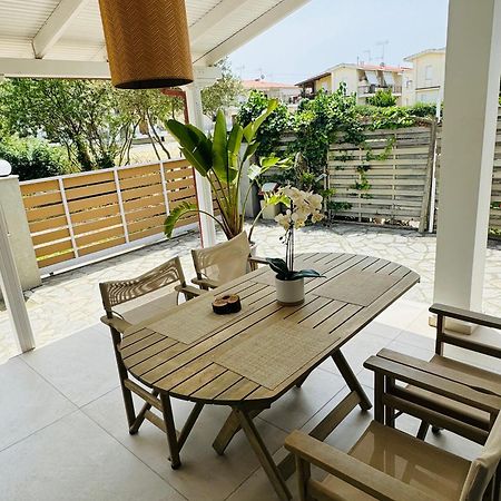 Central Luxury Apartment In Paralia Ofryniou Ofrínion Zewnętrze zdjęcie