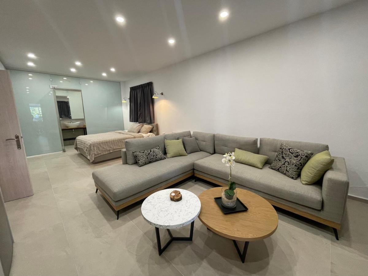 Central Luxury Apartment In Paralia Ofryniou Ofrínion Zewnętrze zdjęcie